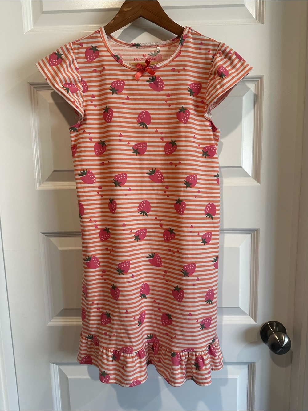 Betsey Johnson Girls Strawberry Stripe Nightgown Pink Ruffle Hem Sleep Dress EUC